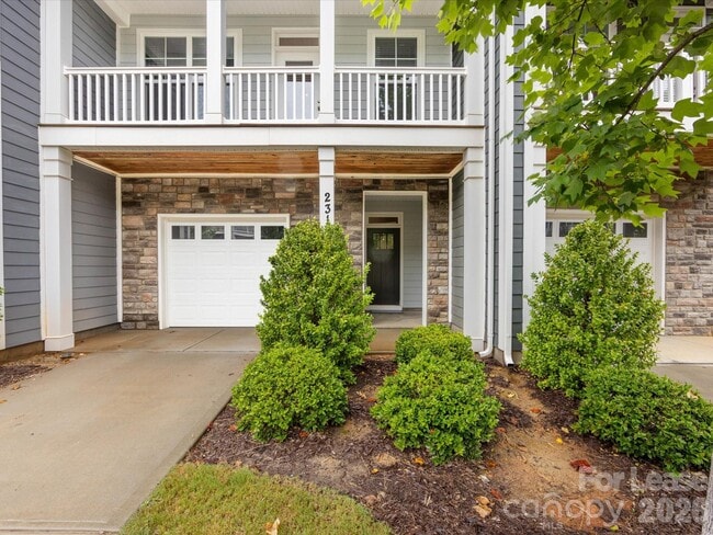 Photo - 2314 Creekmere Ln