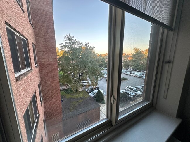 Photo - 3000 Spout Run Pky Unidad A401