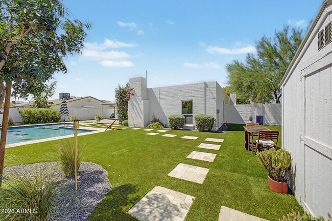 Photo - 5017 E Acoma Dr