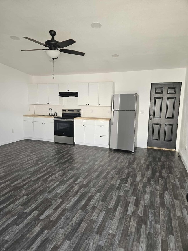 Photo - 2595 Holly Ave Unit 1