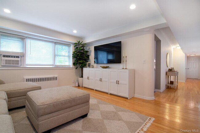 Photo - 140 N Broadway Unit OT-24