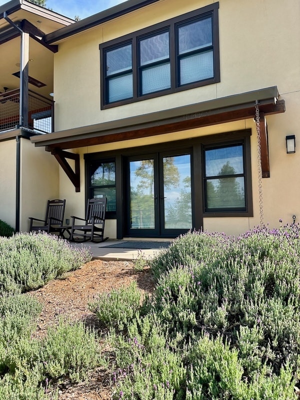 Building Photo - 10359 Buffington Ct