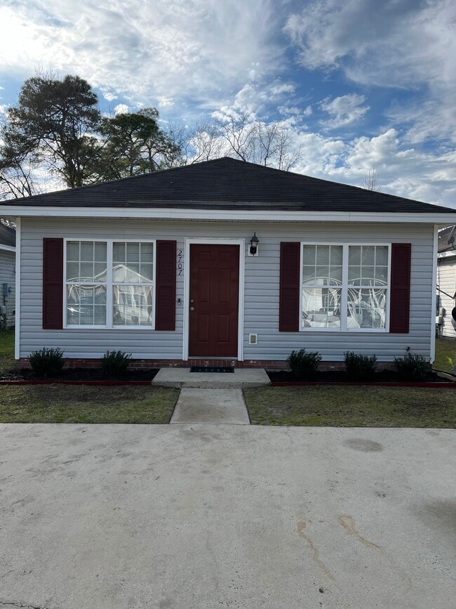 1300.00/mo /3br2ba - 2707 Landing Loop Dr Rental
