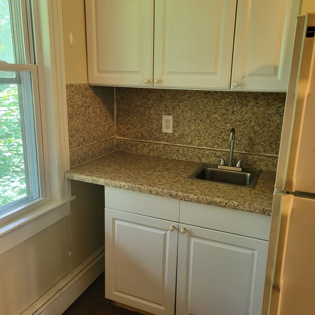 Photo - 68 Senior St