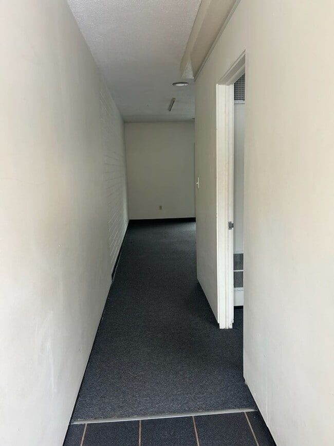 Photo - 1 bedroom, 1 bath apartment