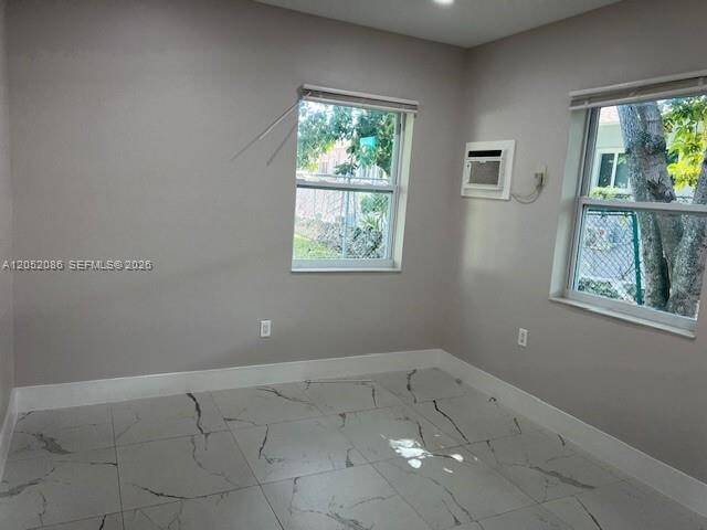 922 NW 2nd St Unidad 4