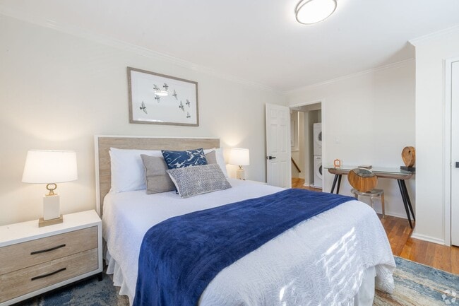 Lakeview Apartments