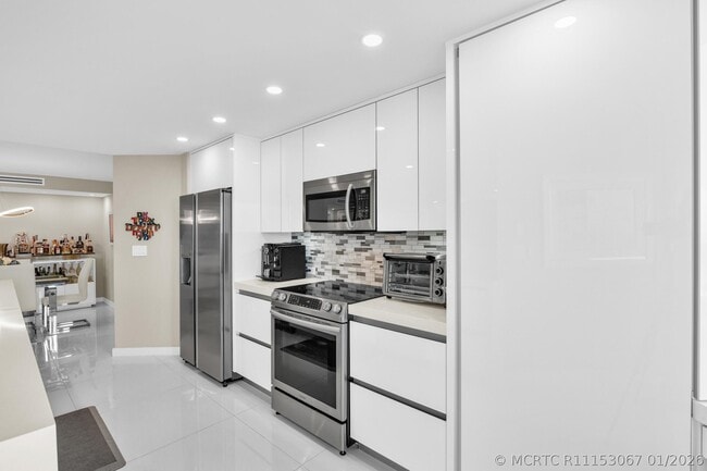 Photo - 550 S Ocean Blvd Unit 605
