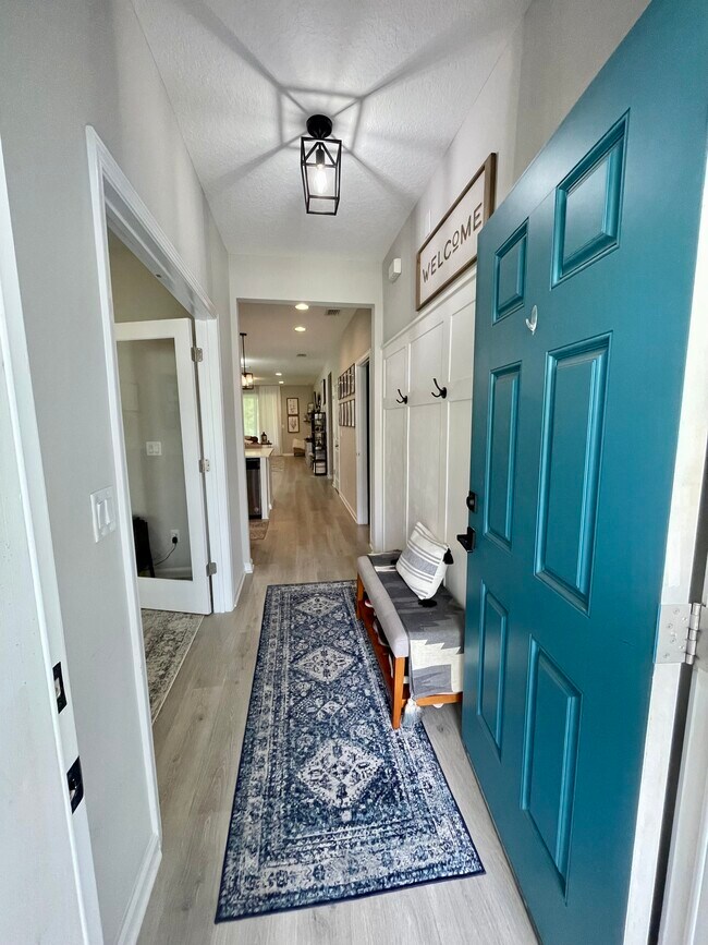 Photo - 2090 Hawkeye Pl