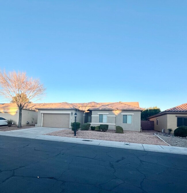 Photo - 2470 sq ft, remodeled single story, hard to find 5 bed, 2.5 bath, 2 car garage in guard gated Sta...
