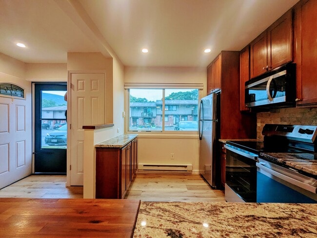 Photo - 4 Millholland Dr Townhome