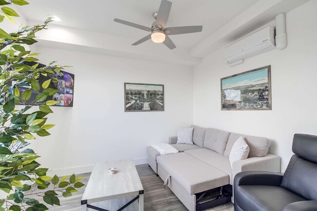 Photo - 4505 Park Blvd Unit ID1024465P