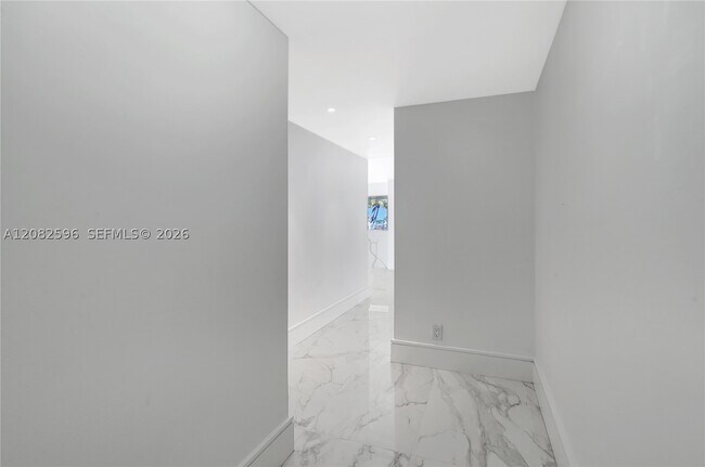 Photo - 2807 NE 164th St Unit 2