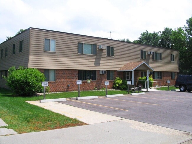 Exterior - Canton Villas Apartments