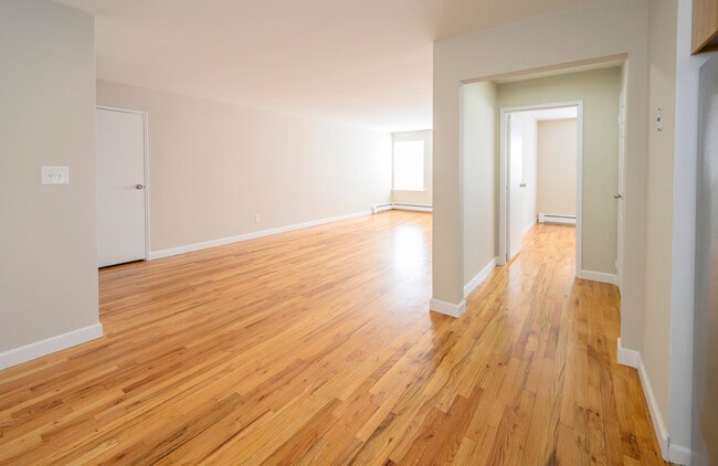 Photo - Central House