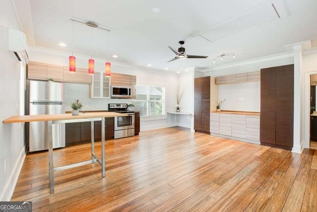 Photo - 2058 Westwood Rd SE
