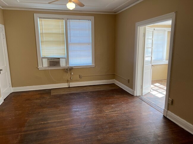 Photo - 158 W Chimes St Unidad 1