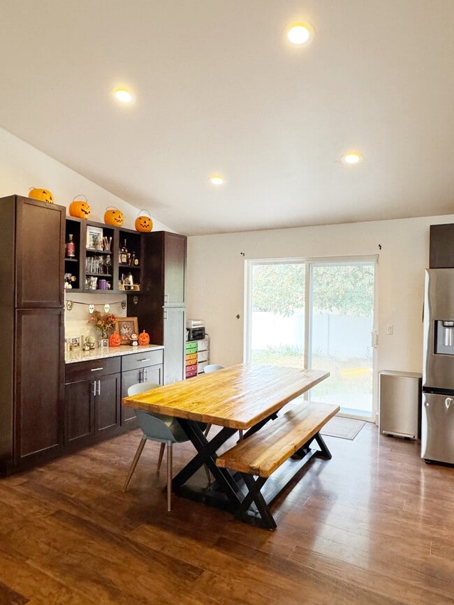 Photo - 1923 W Hampson Ave