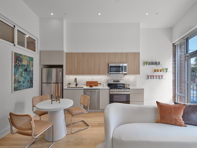 Montesino 1 BR Palazzo