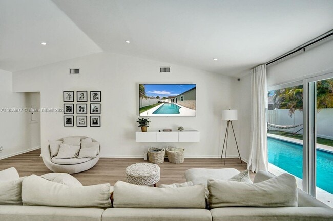 Photo - 18998 Cloud Lake Cir