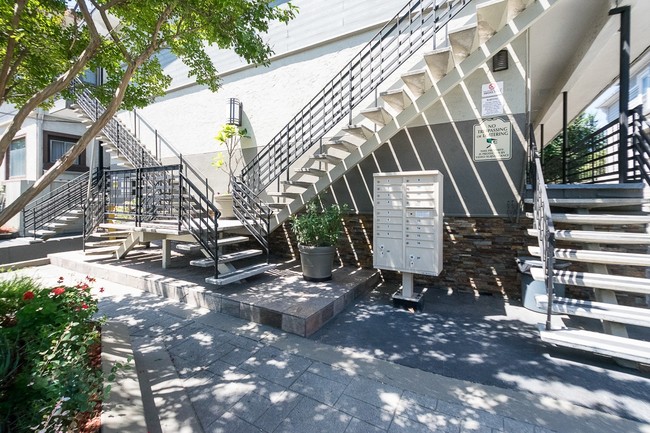 Front of 255 N 3rd Street