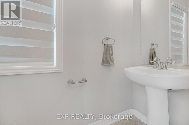 Photo - 5672 Dorchester Rd