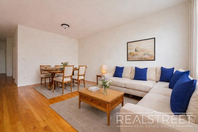 Photo - NO FEE! Renovated 2 BED in North Crown Heights Unit 2F