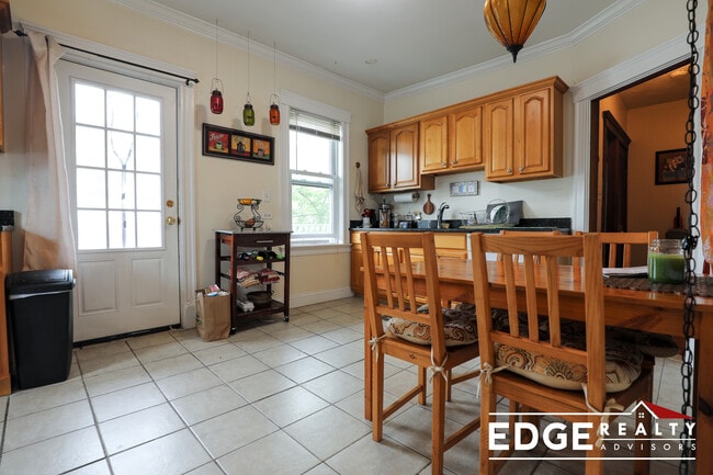Photo - 62 Tremont St Unit 3