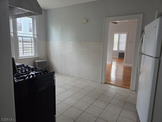 Photo - 292 Leslie St