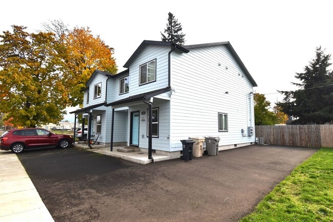 Building Photo - A St Townhomes Unit 120 W. A St.