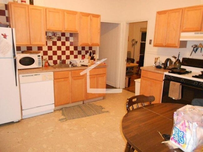 Photo - ALLSTON 3 BED RIGHT BY B.U. FOR 9/1