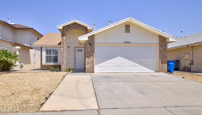 Photo - 3404 Rosinie Rose Pl