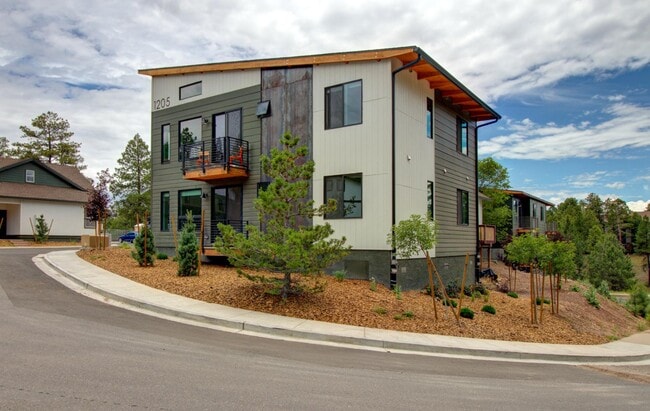 The Flats at Rio