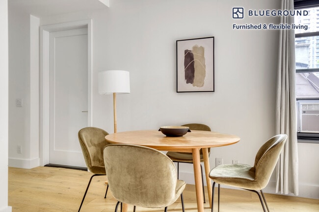 Photo - 145 Henry St Unit FL4-ID910