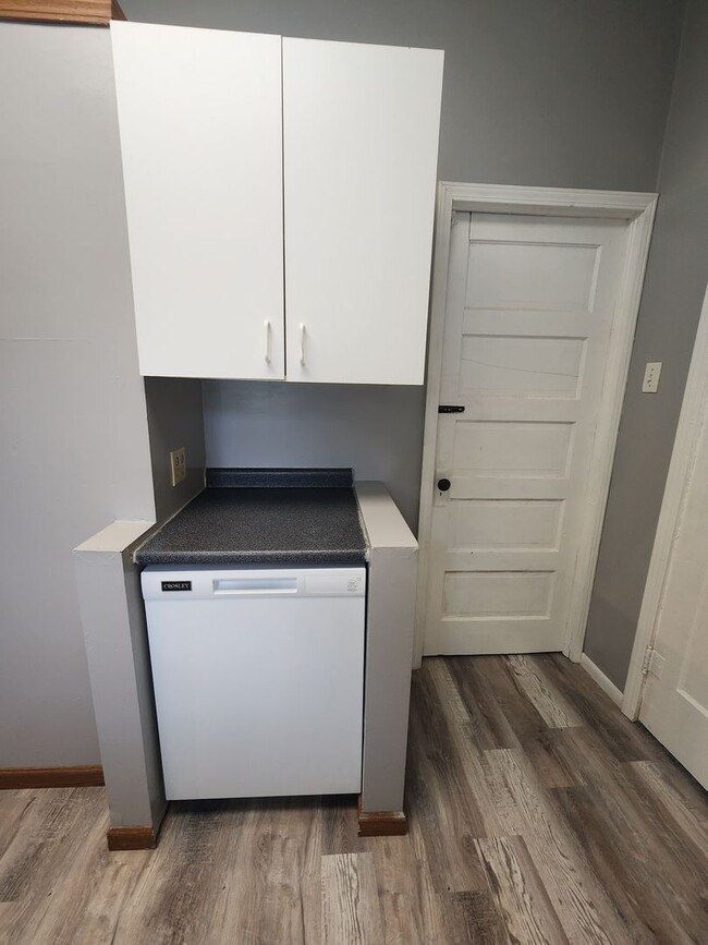 Photo - 417 Taylor Ave