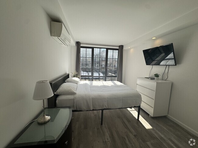 Building Photo - 433 W 53rd St Unit 42 Rental