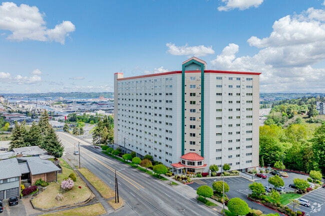 Photo - Pacific Towers