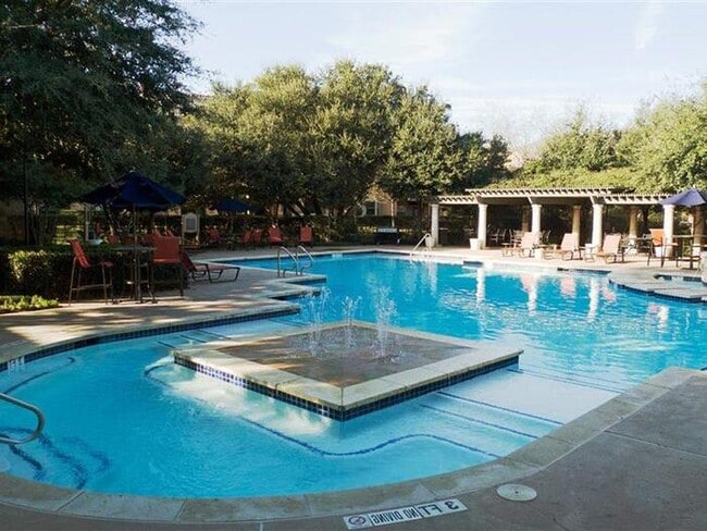 Photo - 13355 N Hwy 183 Unidad c2