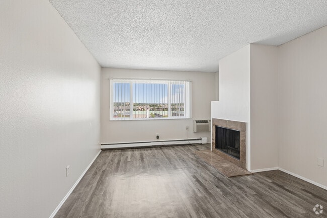 2BR, 1BA - 830SF - Living Room