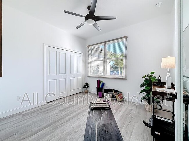 Photo - 6049 Higgins Ln