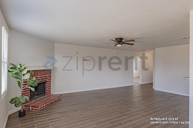 Photo - 1706 Harvest Crossing Dr