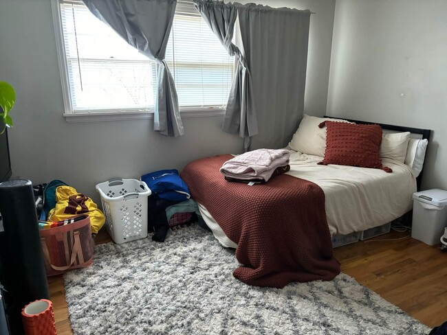 Photo - 1912 Grand Ave. Unit Upstairs