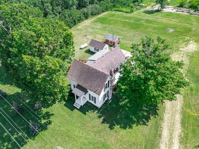 Photo - 7496 Wolf Rd