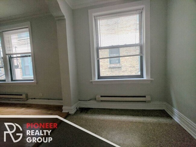 Photo - 425 W Roscoe St Unit 503