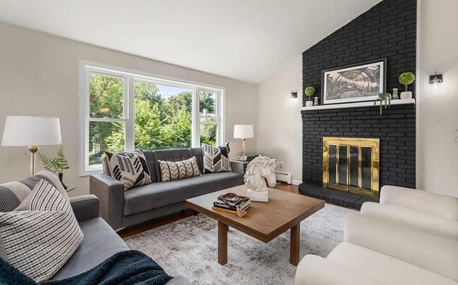 Photo - 23 Whitten St