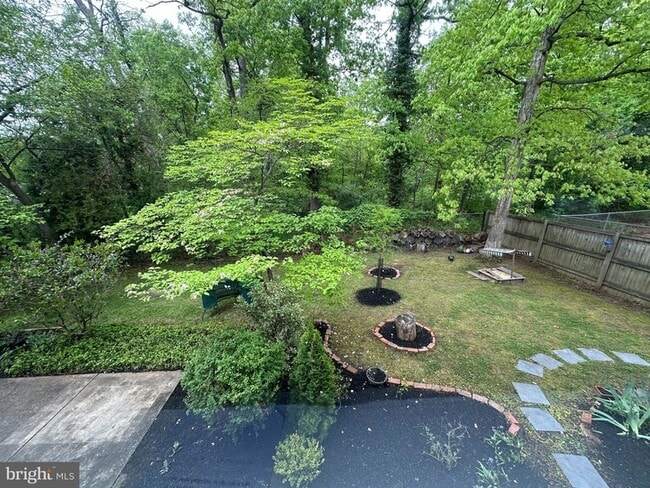 Building Photo - 3535 Duke St