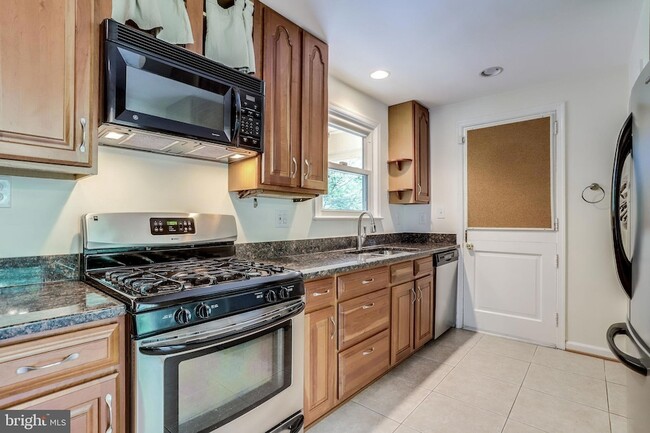 Photo - 5225 Old Dominion Dr