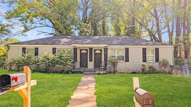 Photo - 388 Greencove Ln SE House