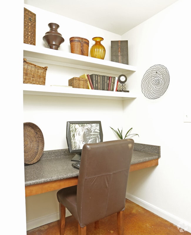 Rincón de computadoras - Calypso Bay Apartments