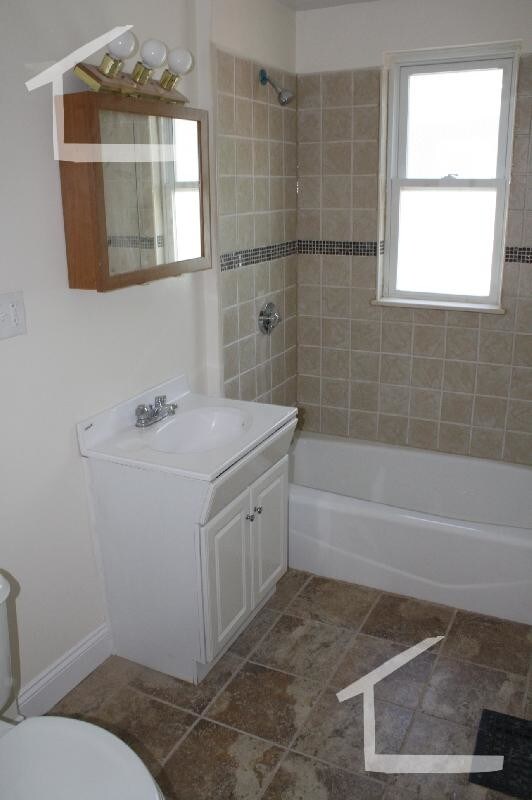 Photo - 47 Easton St Unit 2